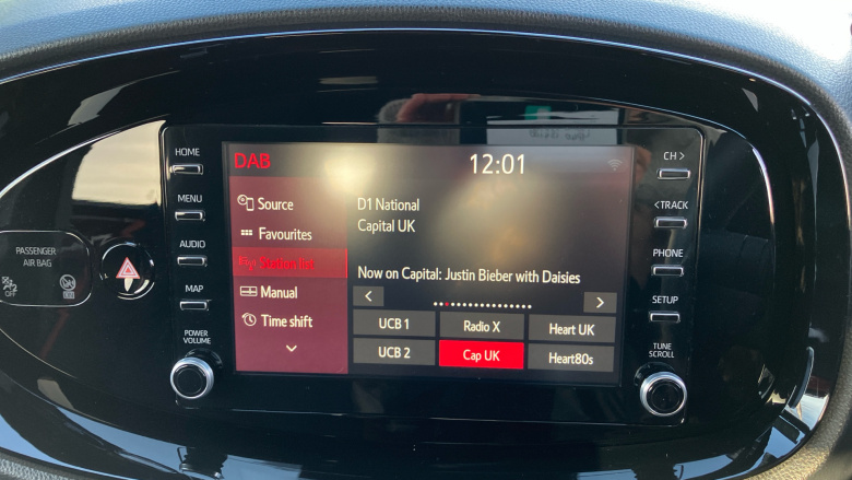 Toyota Aygo X 1.0 VVT-i Edge 5dr Petrol Hatchback